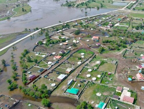 Сэлбэ гол Санзай, Дамбадаржаа орчмоор үерийн түвшинг даван үерлэж байна